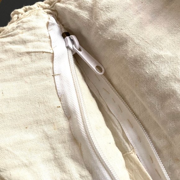 Vintage 1970s Crochet, Boucle Handbag with Wood Handles - Picture 5 of 5